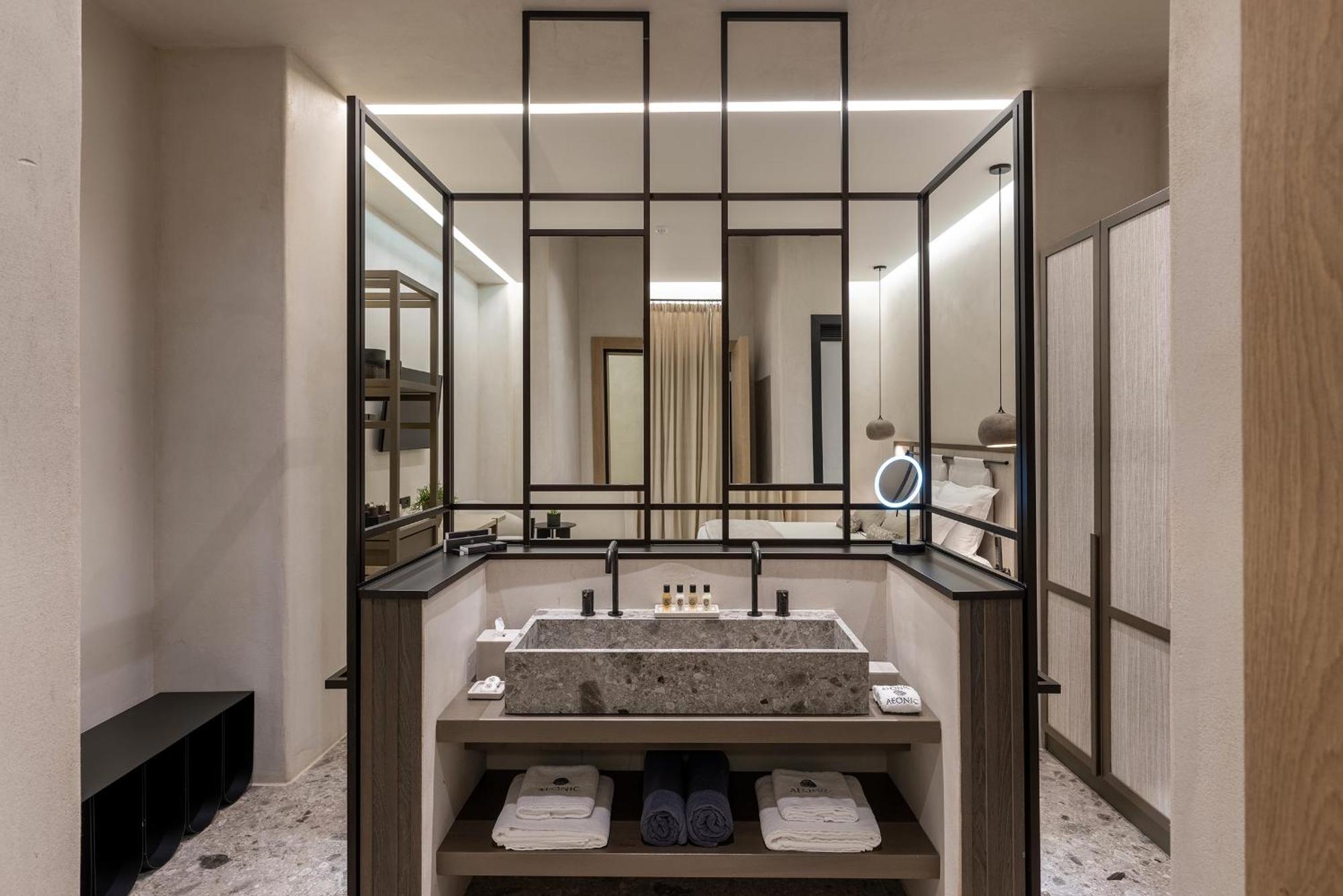 Aeonic Suites And Spa Mykonos Town 외부 사진