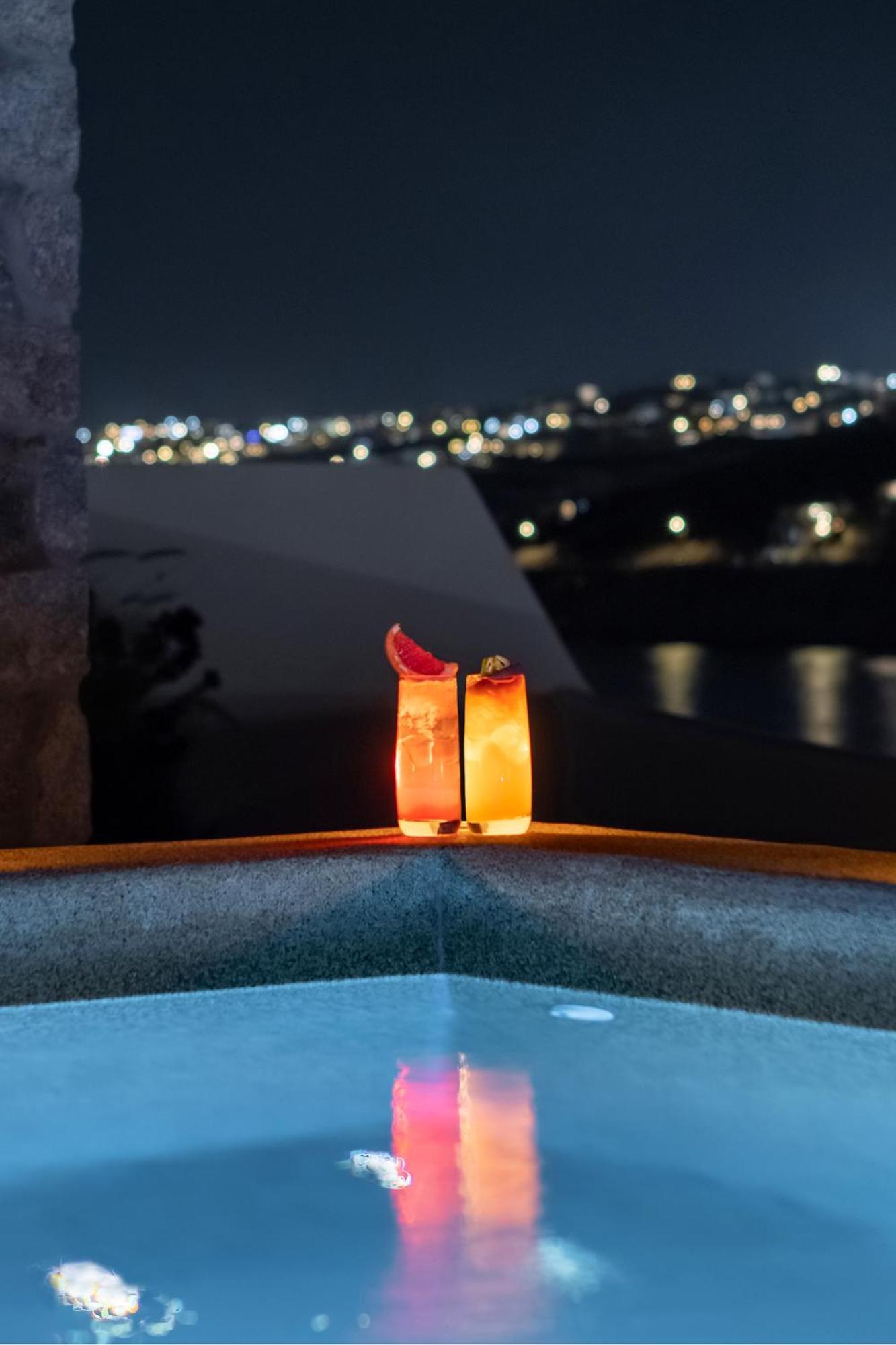 Aeonic Suites And Spa Mykonos Town 외부 사진